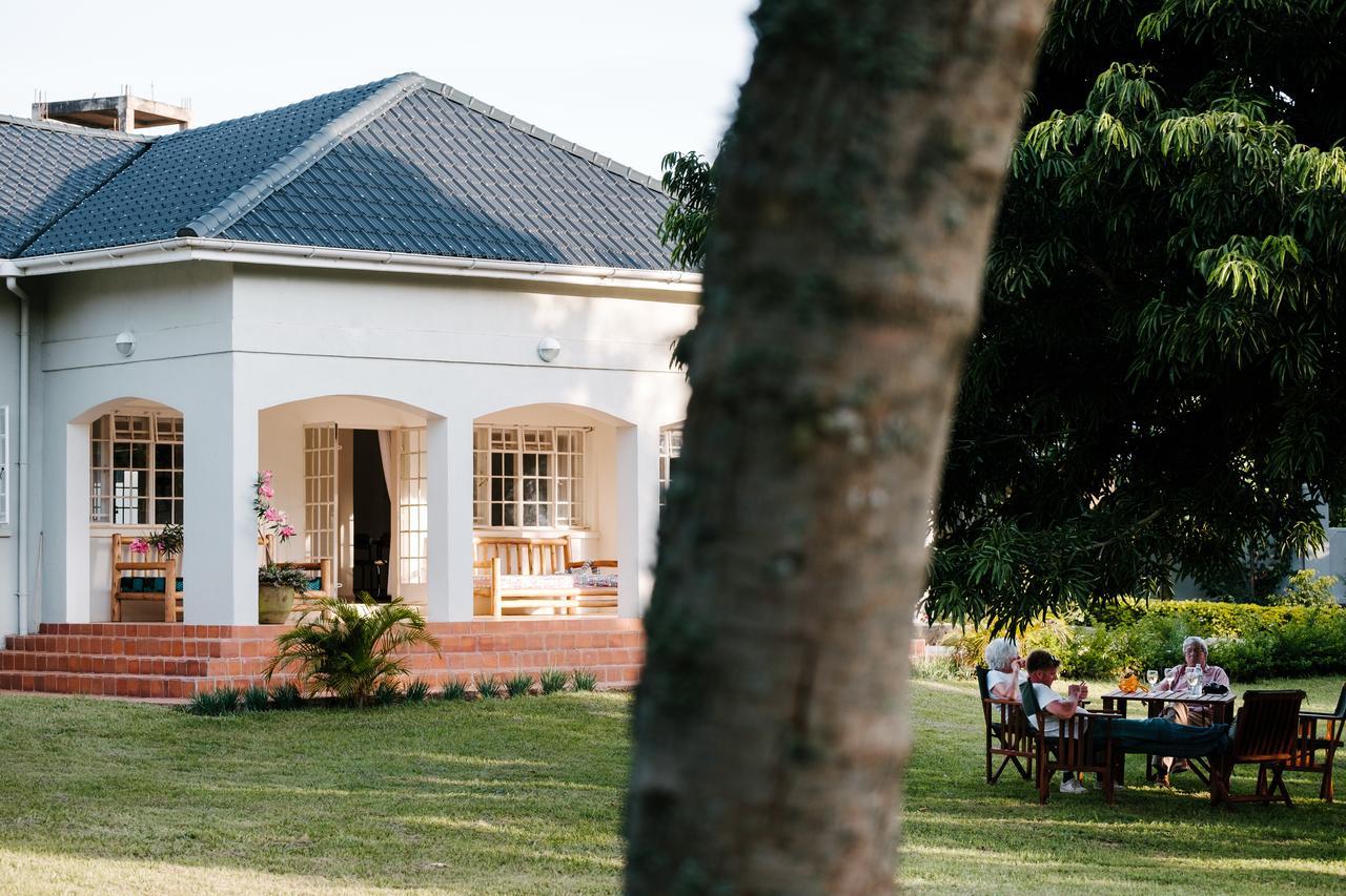 The Guinea Fowl Bed and Breakfast Entebbe Eksteriør billede